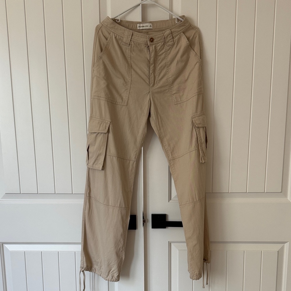 Abercrombie Women's Tan Cargo Pants